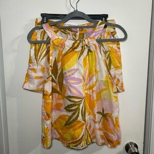C&C California Multicolor Floral Blouse & Shorts 100% Linen Set
